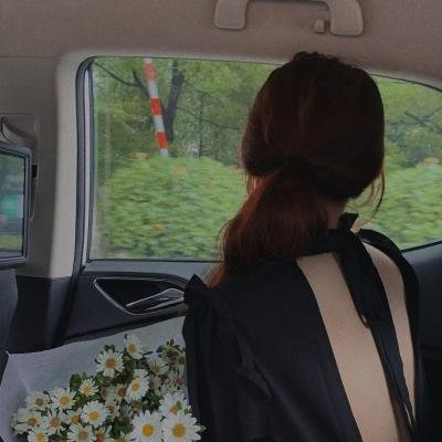 赤裸